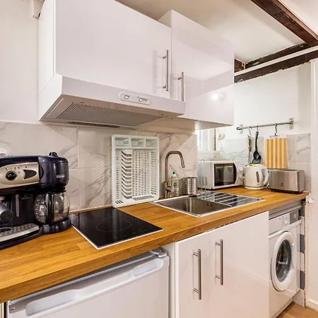 Guestready - Charming Retreat In La Chapelle Appartamento Parigi